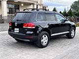 Volkswagen Touareg 2004 года за 7 300 000 тг. в Алматы – фото 5