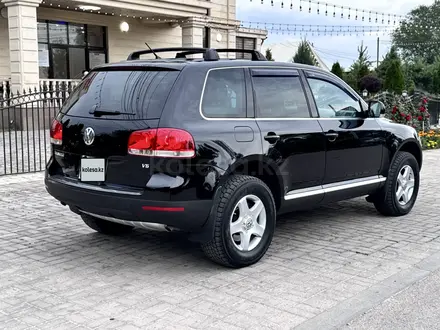 Volkswagen Touareg 2004 года за 7 500 000 тг. в Алматы – фото 5