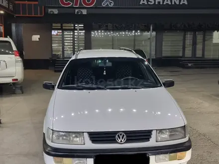 Volkswagen Passat 1993 года за 2 500 000 тг. в Кызылорда – фото 4