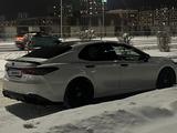 Toyota Camry 2018 годаүшін12 800 000 тг. в Астана – фото 2