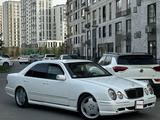 Mercedes-Benz E 320 2001 годаfor5 500 000 тг. в Шымкент