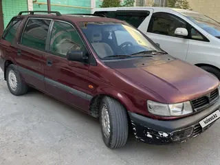 Mitsubishi Space Wagon, 1995