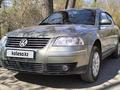 Volkswagen Passat 2002 года за 2 800 000 тг. в Семей – фото 4