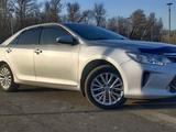 Toyota Camry 2015 годаүшін11 300 000 тг. в Семей – фото 5