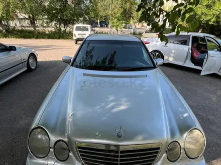 Mercedes-Benz E 200 2000 года за 3 500 000 тг. в Шымкент – фото 21