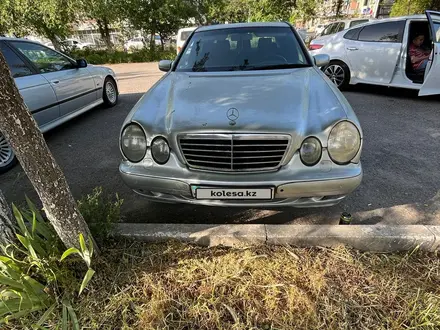 Mercedes-Benz E 200 2000 года за 3 500 000 тг. в Шымкент – фото 11