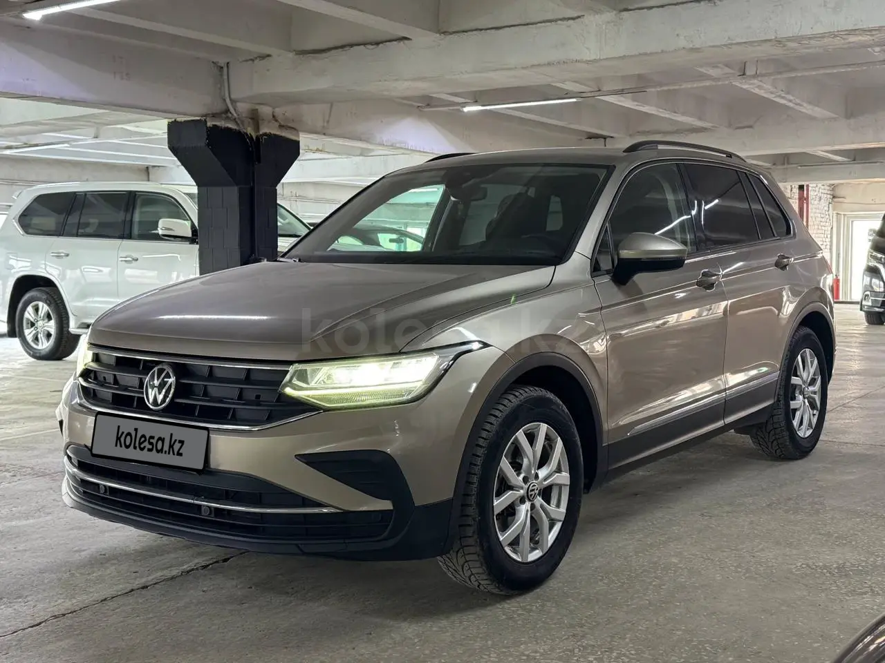 Volkswagen Tiguan, 2021