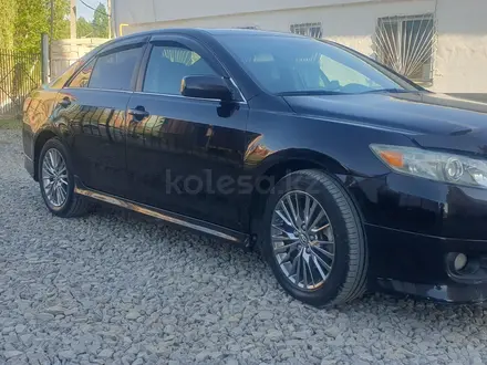 Toyota Camry 2010 года за 6 900 000 тг. в Актобе – фото 13