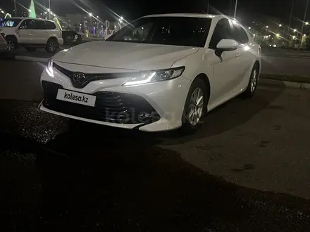 Toyota Camry 2018 года за 11 000 000 тг. в Семей – фото 5