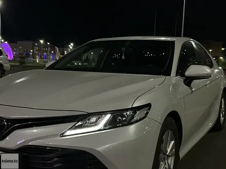Toyota Camry 2018 года за 13 200 000 тг. в Семей – фото 6