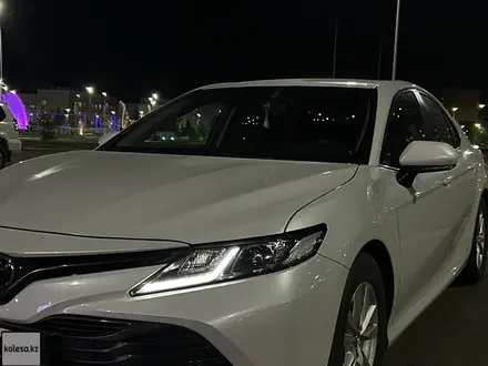 Toyota Camry 2018 года за 11 000 000 тг. в Семей – фото 6