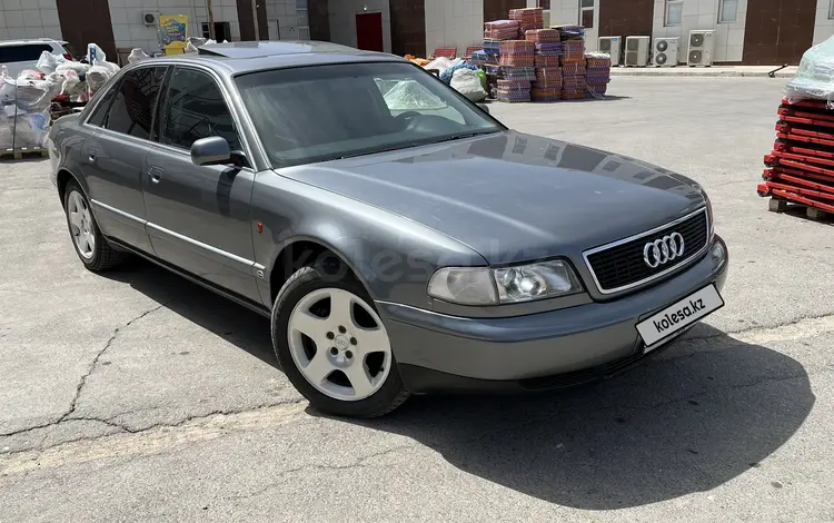 Audi A8 1996 годаүшін3 200 000 тг. в Жанаозен