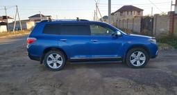 Toyota Highlander 2013 года за 14 500 000 тг. в Астана