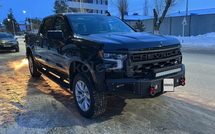 Chevrolet Silverado 2022 года за 26 000 000 тг. в Астана