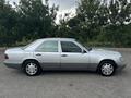 Mercedes-Benz E 200 1993 года за 2 500 000 тг. в Алматы – фото 3
