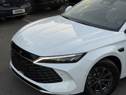 BYD Qin L DM-i 2025 года за 10 000 000 тг. в Алматы – фото 2