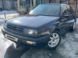 Volkswagen Vento 1993 года за 1 990 000 тг. в Алматы – фото 3