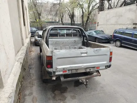 Toyota Hilux 1992 года за 2 200 000 тг. в Алматы – фото 4