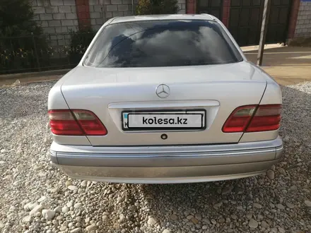 Mercedes-Benz E 280 2001 года за 4 500 000 тг. в Астана – фото 9