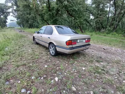 Nissan Primera 1992 года за 500 000 тг. в Усть-Каменогорск – фото 7