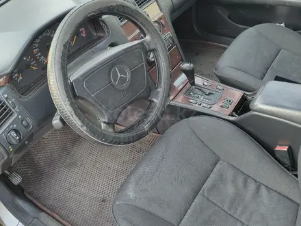 Mercedes-Benz E 280 1997 года за 1 600 000 тг. в Караганда – фото 5