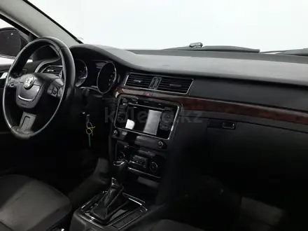 Skoda Superb 2013 года за 4 390 000 тг. в Астана – фото 15