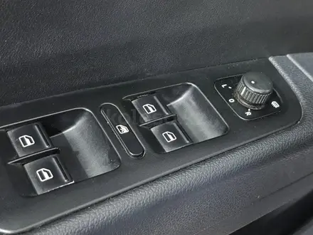 Skoda Superb 2013 года за 4 390 000 тг. в Астана – фото 17