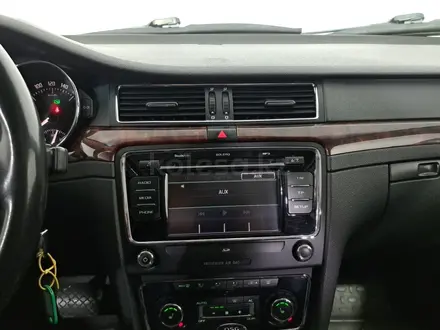 Skoda Superb 2013 года за 4 390 000 тг. в Астана – фото 26
