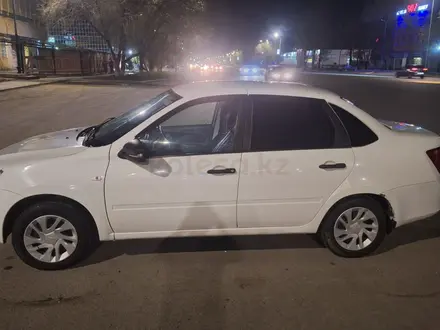 ВАЗ (Lada) Granta 2190 2018 года за 2 900 000 тг. в Семей – фото 3