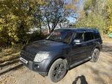 Mitsubishi Pajero 2009 годаүшін11 300 000 тг. в Караганда – фото 2