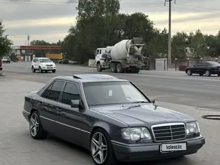 Mercedes-Benz E 280