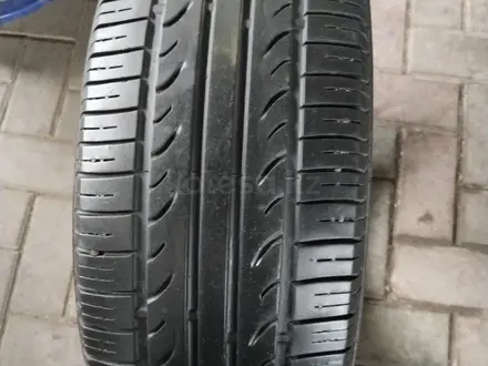 195.55.R15-есть 1шт. Kumho Solus KH15үшін15 000 тг. в Алматы