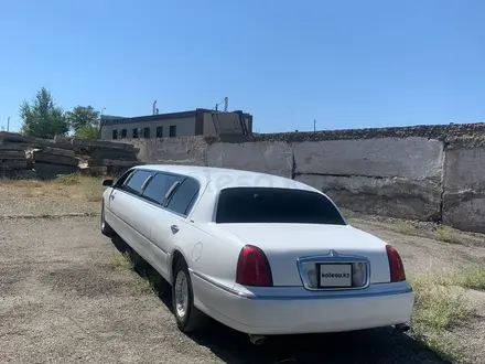 Lincoln Town Car 1999 года за 2 500 000 тг. в Тараз – фото 2