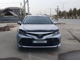 Toyota Camry 2018 годаfor12 300 000 тг. в Шымкент – фото 2