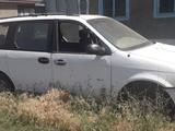 Kia Carnival 2001 года за 350 000 тг. в Шелек – фото 2