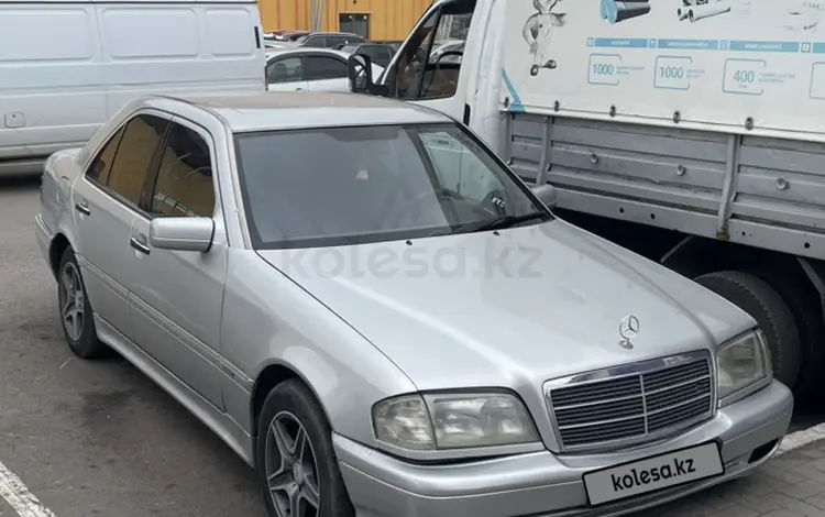 Mercedes-Benz C 220 1994 года за 2 200 000 тг. в Караганда