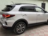 Kia Rio X-Line 2021 года за 9 500 000 тг. в Алматы – фото 4