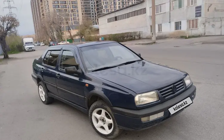 Volkswagen Vento 1996 года за 1 100 000 тг. в Алматы