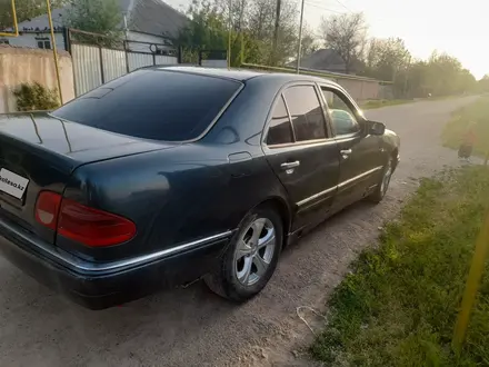 Mercedes-Benz E 290 1998 года за 2 200 000 тг. в Шымкент – фото 5