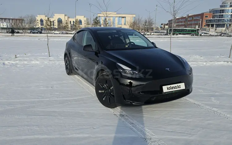 Tesla Model Y 2023 года за 14 800 000 тг. в Астана