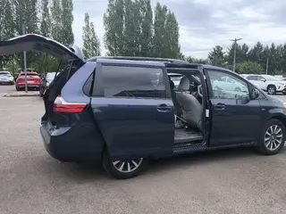 Toyota Sienna