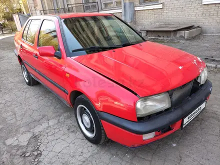 Volkswagen Vento 1993 года за 1 200 000 тг. в Усть-Каменогорск – фото 8
