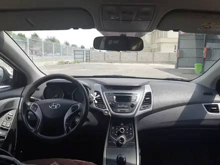 Hyundai Elantra 2015 года за 5 300 000 тг. в Шымкент – фото 3