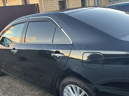 Toyota Camry 2015 года за 11 400 000 тг. в Усть-Каменогорск – фото 3