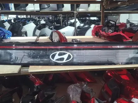 Центральный стоп фары на багажник HYUNDAI KIA за 10 000 тг. в Шымкент – фото 5
