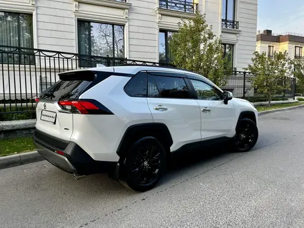 Toyota RAV4 2020 года за 14 900 000 тг. в Алматы – фото 2