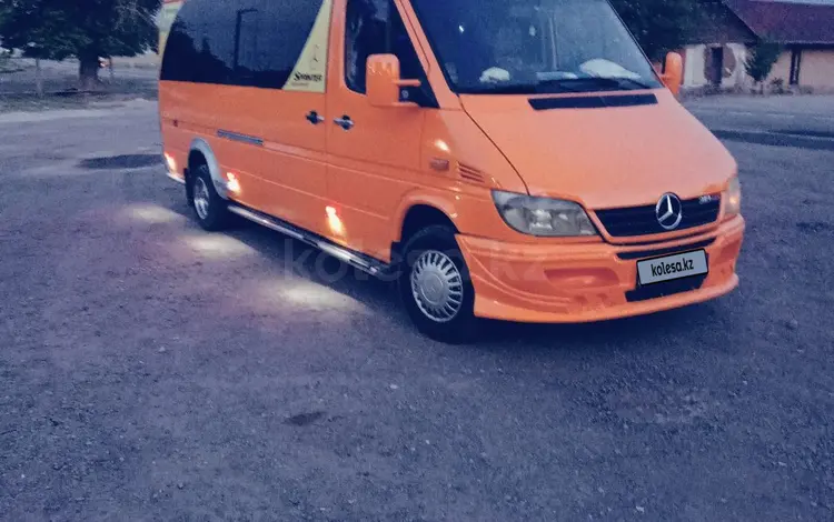 Mercedes-Benz Sprinter 2000 годаүшін5 800 000 тг. в Алматы