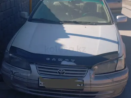 Toyota Camry 1998 года за 1 800 000 тг. в Караганда – фото 3