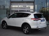Toyota RAV4 2016 годаүшін10 690 000 тг. в Астана – фото 3