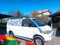 Mitsubishi Delica 1995 годаүшін2 500 000 тг. в Алматы